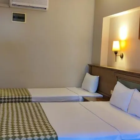 Eken Αλικαρνασσός